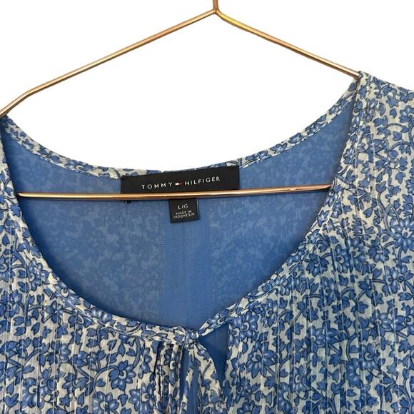 Tommy Hilfiger Floral Pin Tuck Blouse - Size Large - Picture 4 of 7